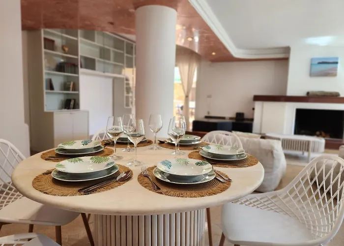 Oasi Sul Golfo * 夸尔图-圣埃莱娜